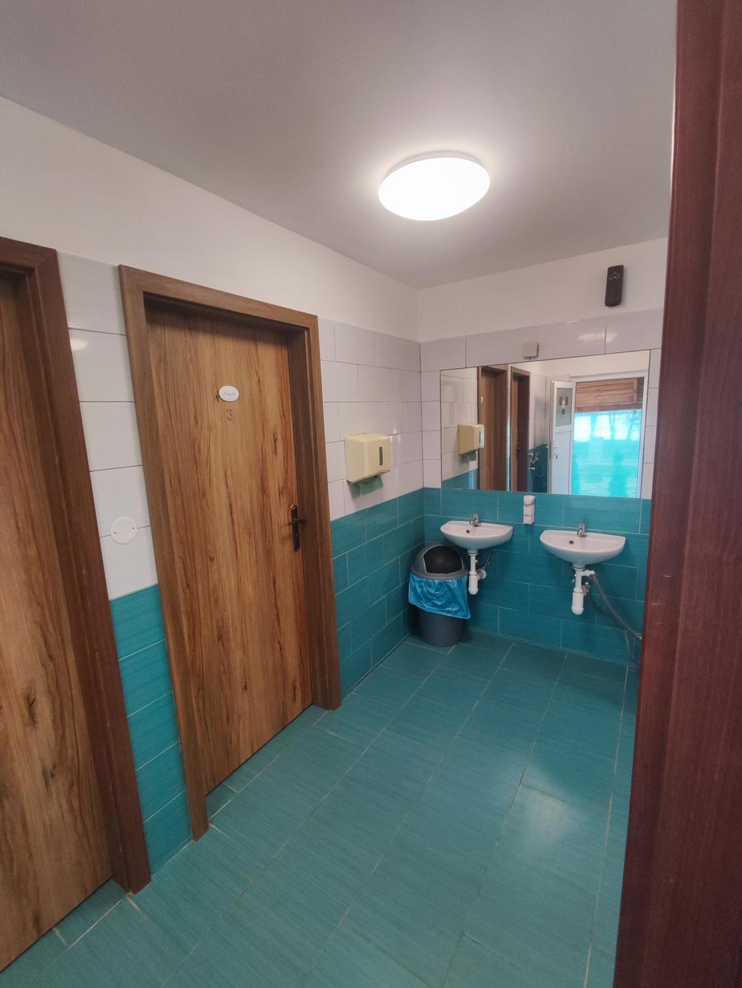 Pronajem Dreveneho Mobilheimu Stit Apartment Хлумец над Сидлиноу Екстериор снимка